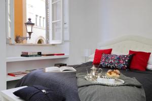 Elegant Apartment near Pantheon & Via del Corso