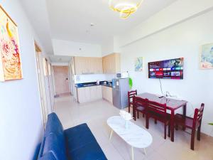 Manila bay view Shore2 Two bedrooms