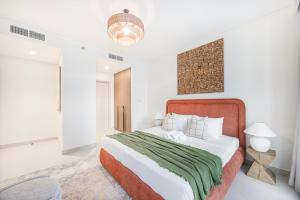 Seaside Stay at Beach Mansion with Private Beach