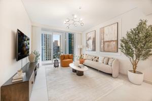 Seaside Stay at Beach Mansion with Private Beach