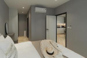 Title Legendary Apartment 800m to Bang Tao Beach