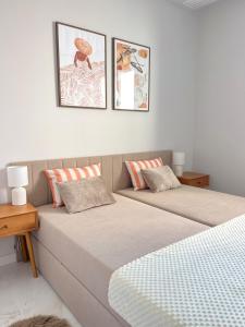 Sea view, 30th floor, Garage, heated pool, AC