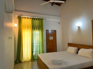Dew Ceylon Villa Negombo