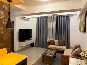 Oval View Residencies By C
