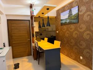 Oval View Residence by C