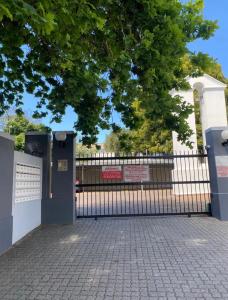 Nunus Self Catering Apartment