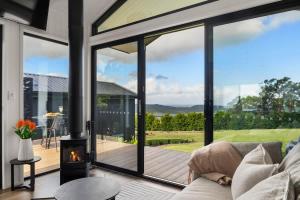 Coastview Estate - Pool - Scenic Noosa Bay outlook