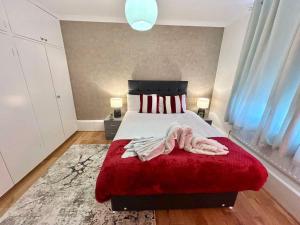 Beautiful Family Three Bedroom Apartment