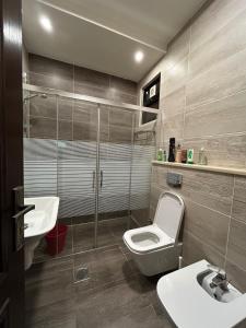 3BR Escape with Outdoor Scenic Views