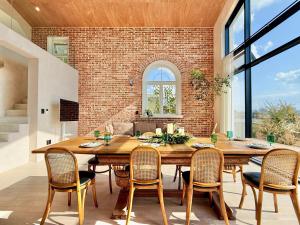 FORESTE HAUS D Sunset Glow 4BR 3BA Near Hongdae Park