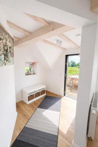 Huus an`t Diek, Luxus in Deichnähe, Erdgeschosswohnung mit Pool, Nähe Norddeich