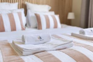 Le Fil dOr - PrestiPlace Collection