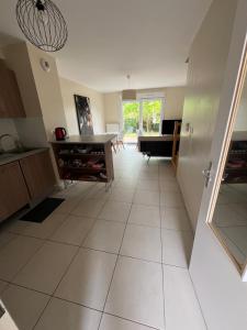 Maison de ville près du lac dAuron