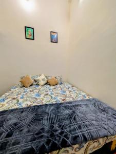 Love Kashi Home Fully AC Stay Near Vishwanath Temple