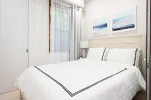 78-3C Newly renovated 1BR WD Walk 2 Central Park