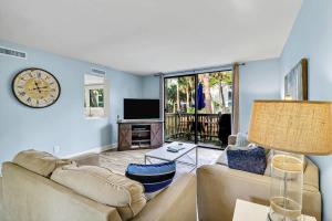 Lagoon View Villa - Steps to the Beach - 2BR 2BA