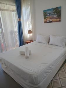 Sultan Palace - Zuris Beachfront Bliss, With Private Beach Access