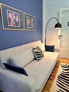 Stylish City Center Apartment