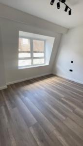 Lovely Apartment in Swindon Sleeps 4