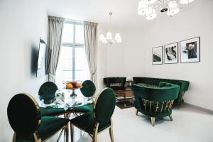 2 Bedroom Apartment JBR Skyline with Balcony