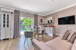 Frnch on 2nd - Sandton