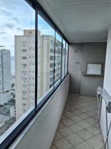 Apartamento familiar, 100m da orla Central da praia de BC , portaria24h, garagem coberta