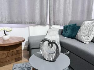 Modern and Stunning 2 bed, 20 percent off 6feb-12feb