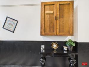 Rotunda Suite at Regency 24