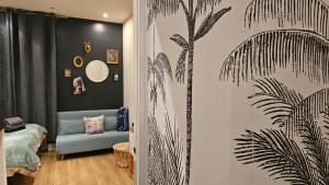 Nice apt nearby tour eiffel rich area in Paris