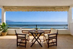 Panoramic sea view1bedroom Apart.Glyfada beach2-4p