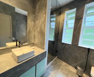 Casa 01 Vale Boa Vista - Casa em condomínio exclusivo em meio à natureza