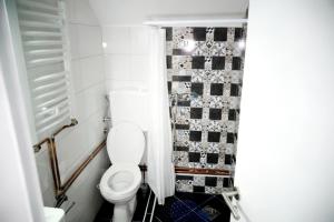 Apartment & Rooms Small River