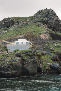 Villa Vista, tu suite frente al mar en El Hierro