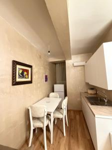 Luxury Apartment 3 near Square 21