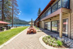 Modern Studio Deluxe #231 at Donner Lake Village
