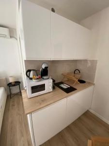 Ref 123 - Studio Bonaparte