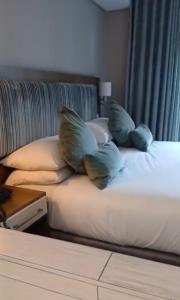 Modern 1-Bedroom Apartment at Harbour Bridge Hotel