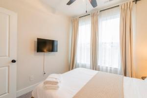 Spacious 4BR Near UNC Charlotte & Major Venues