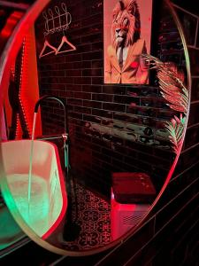 Lets Play - Jeux à 4 - 1 adresse - 1 pièce de jeux - 2 appartements