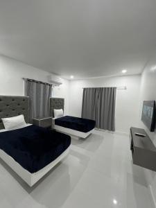 RHE Penthouse Richmond Three Bedroom