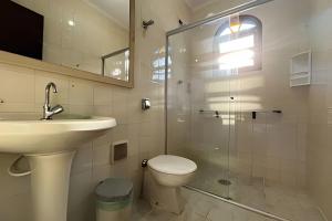 Casa de praia em Condomínio, Ar e Piscina c Hidro