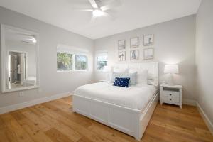 Walk to Beach Luxury Home Walk to Restaurants villa