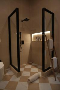 Villa Elle Suite with Yard, King Bed & Ensuite