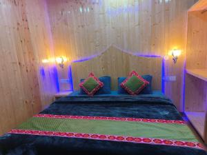 Shiva cottage
