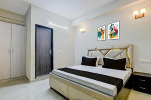 Hotel O Regal Garden