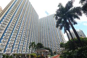 Comfy 1BR Self Check-In at Light Residences