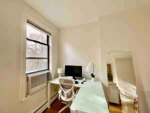 VAN VORST HOUSE Prime Location Minutes to NYC