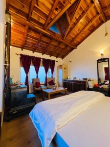 The Golden Cypress 4BHK Villa in Mukteshwar