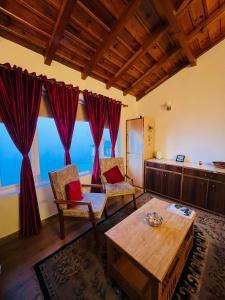 The Golden Cypress 4BHK Villa in Mukteshwar