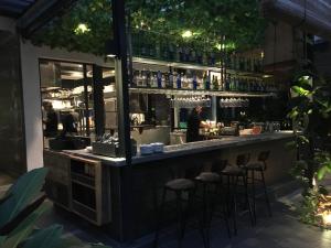 1825 Gallery Hotel